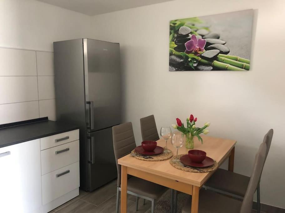 Davids Home นอย-อุล์ม ภายนอก รูปภาพ